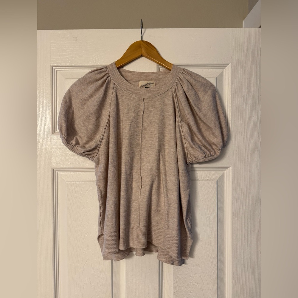 Universal Thread Soft Lightweight Neutral Puff Sleeve Top Size Medium